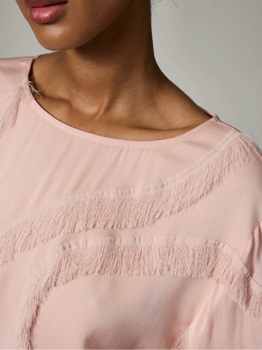 DAY Women's Pale Pink Fringe-Trim Relaxed Blouse size US 10 NWT - Picture 3 of 6